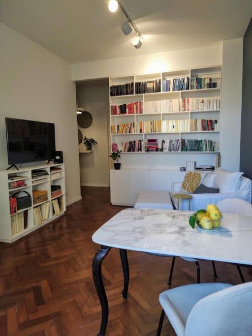 Clasico Y Moderno Departamento En El Corazon De Buenos Aires Apartment Exterior photo